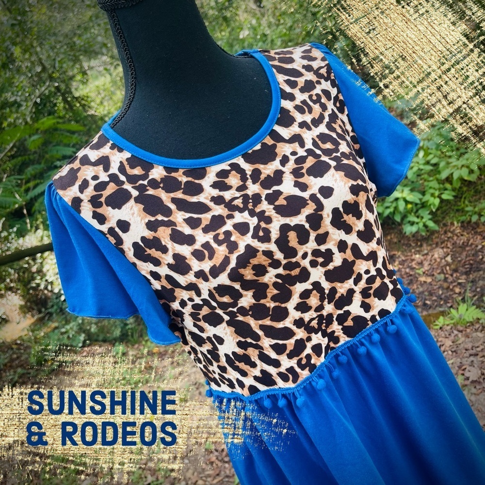 Sunshine & Rodeos Royal Blue Leopard Print Jersey Blouse Size Small NEW